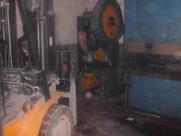 剪板機(jī)、折彎機(jī)搬遷安裝現(xiàn)場